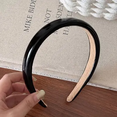 Image de Bandeau Rétro en Cuir - Accessoire de Mode Féminin