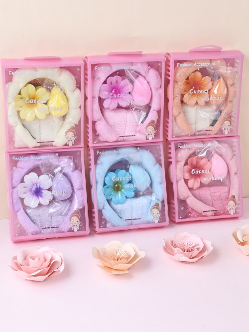 Bild von 5-teiliges Spa-Stirnband-Set für Mädchen – Schwamm, Gesichtswäsche, Blume Haarklammer, Haarband & Accessoires in zarter Box