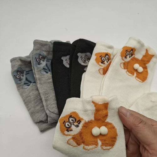 Bild von 3 Paar Dreidimensionale Katzen-Print Socken für Herren und Damen – Weich, Bequem, Schweißabsorbierend & Atmungsaktiv