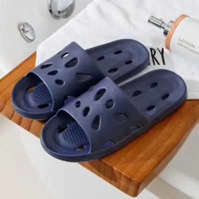 Image de Tongs Confortables pour Hommes et Femmes - Semelle Souple & Mode