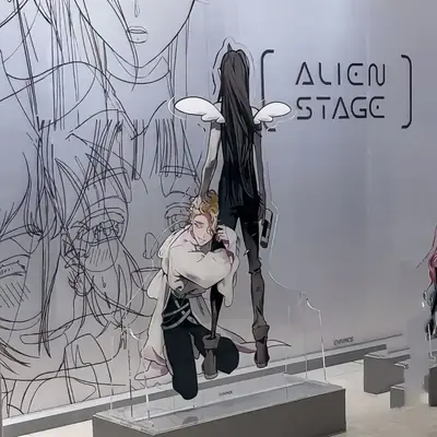 Image de Standee Cosplay Anime Alien 15cm - Décoration de Bureau Mignonne