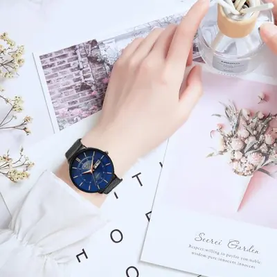 Image de Montre Femme Quartz Acier Inoxydable - Style Rétro Élégant
