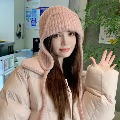 Image de Bonnet Hiver Femme - Doux & Chaud avec Oreillettes
