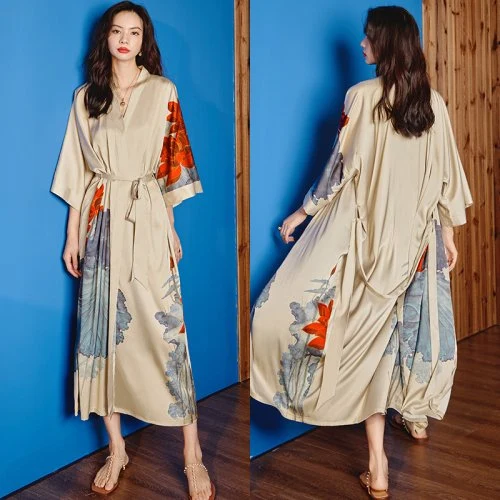 Khaki Blumen-Robe 1