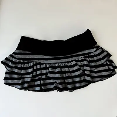 Image de Jupe Mini Goth Punk Rayée Y2K