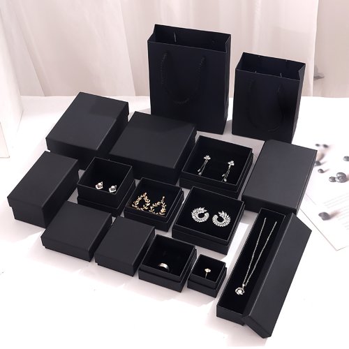 Imagen de Organizador de Joyas de Viaje en Cartón Kraft con Espuma - Caja de Regalo para Niñas con Compartimentos para Anillos, Collares, Pulseras y Pendientes - Set de 5 Unidades