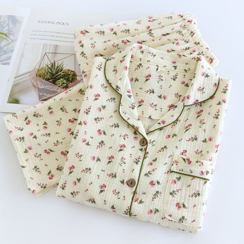 Image of Cozy 100% Cotton Crepe Women's Pajama Set – Long Sleeve Top & Matching Pants for Spring and Autumn