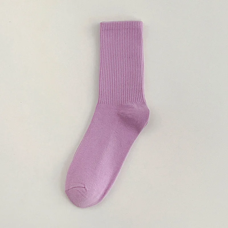 Immagine di 1 paio di calzini color caramello nero bianco beige rosa rosso semplici calzini a tubo medio in cotone da donna