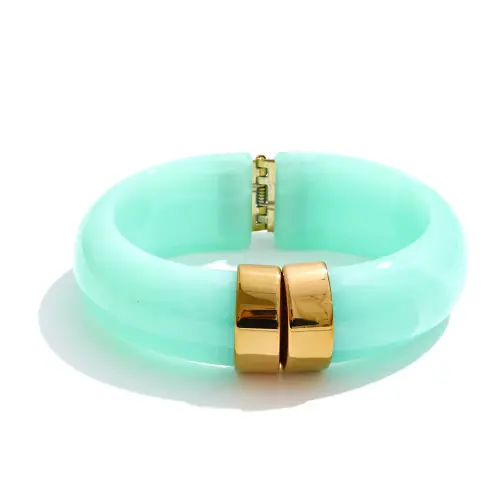 YH3383A Lake Blue