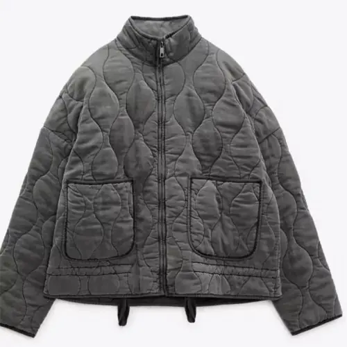 Image de Veste Vintage Col Haut à Poche Décorative - Tendance 2025