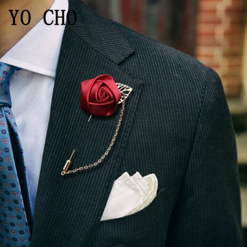 Image de Boutonnière Mariage Élégante en Soie - Accessoire de Mariage pour Homme