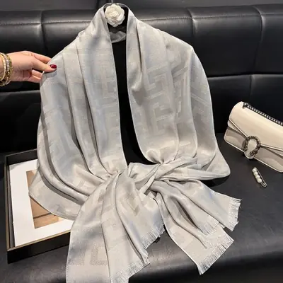 Image de Écharpe Mode Géométrique 2025 pour Femmes