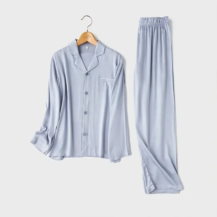 Image de Pyjama Femme Confortable en Coton Viscose - Ensemble Long