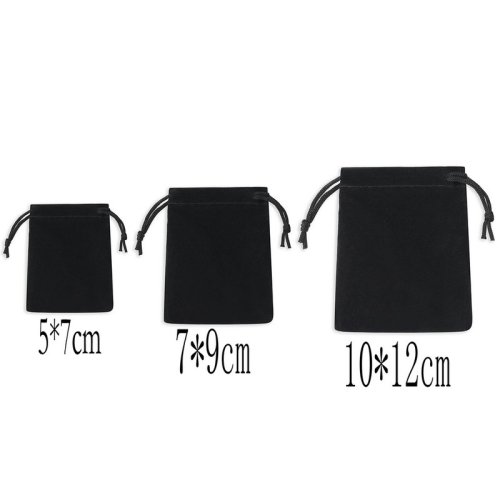 Afbeelding van 100 stuks fluwelen sieradenzakjes zwart – elegante verpakking voor oorbellen, halskettingen en armbanden in 3 maten (10x12 cm, 7x9 cm, 5x7 cm) met katoenen trekkoord