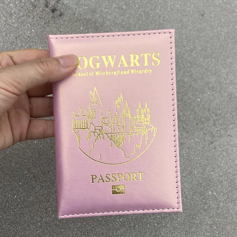 Immagine di Custodia per Passaporto Rosa in Pelle PU - Elegante e Pratica