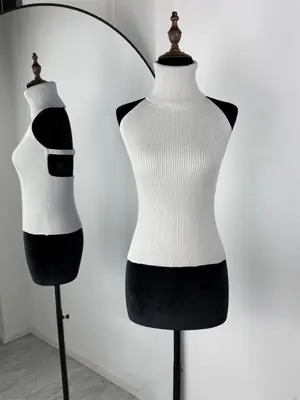 Image de Ensemble Tricoté Femme Col Roulé Sans Manches + Gilet