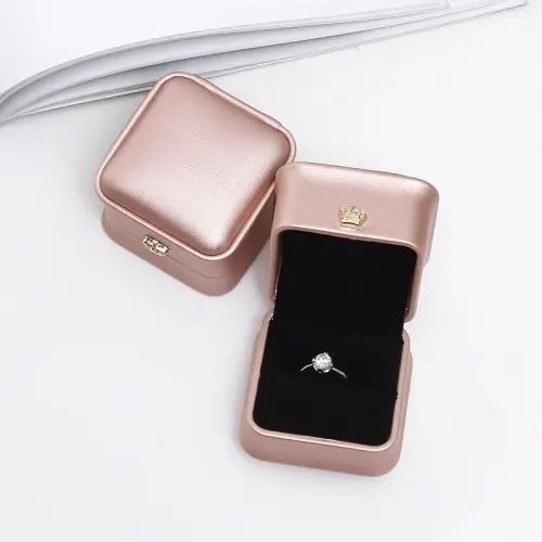 Image de Boîte de Rangement Élégante pour Bagues en Cuir PU