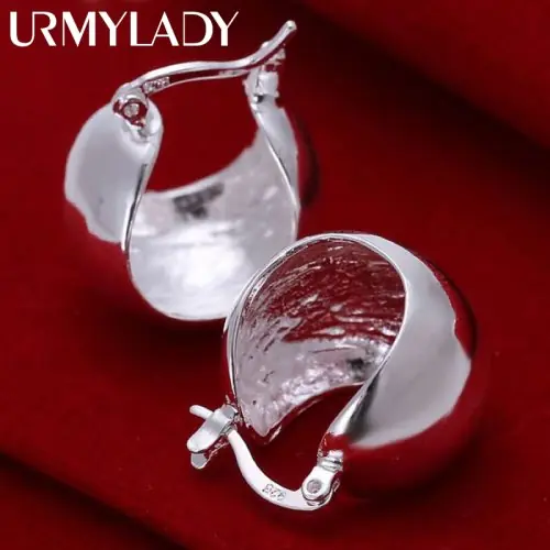 Image de Boucles d'oreilles fines en argent 925 - Élégance intemporelle