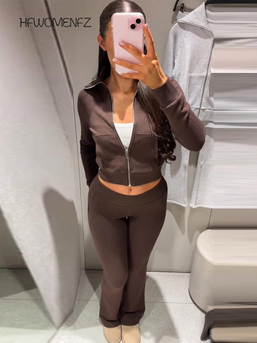 Bild von Lässiges einfarbiges Hosenanzug-Set für Damen: Jacken mit Reißverschluss und Revers, lange schmale Hosen – Elegante Frühlingsanzüge für Damen 2026