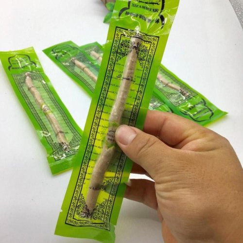 Zdjęcie Naturalna, tradycyjna szczoteczka do zębów Miswak – ekonomiczne i ekologiczne rozwiązanie do higieny jamy ustnej w podróży