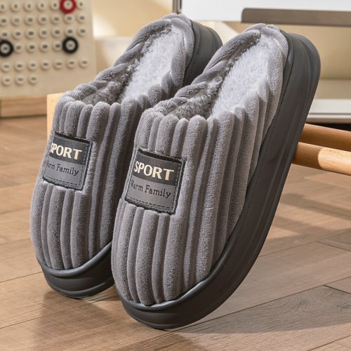 Immagine di Pantofole da Uomo in Morbida Flanella con Cuscino Memory Foam, Design Comfortabile e Caldo per Interni Invernali