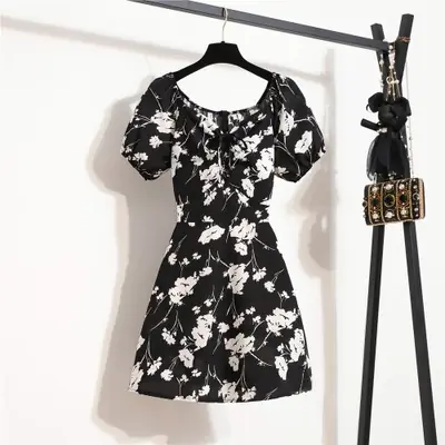 Image de Robe Mini Florale Été - Élégante & Légère