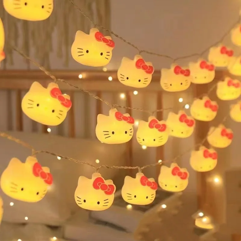Immagine di Lampada da Tavolo Kawaii Hello Kitty con Luci a Stringa USB – Illuminazione Atmosferica per Camera da Letto, Decorazione Casa e Giocattolo Anime per Bambini