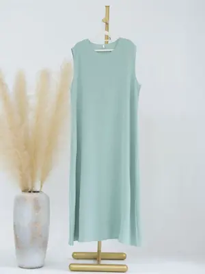 Image de Abaya Sans Manches Élégante - Robe Longue Musulmane