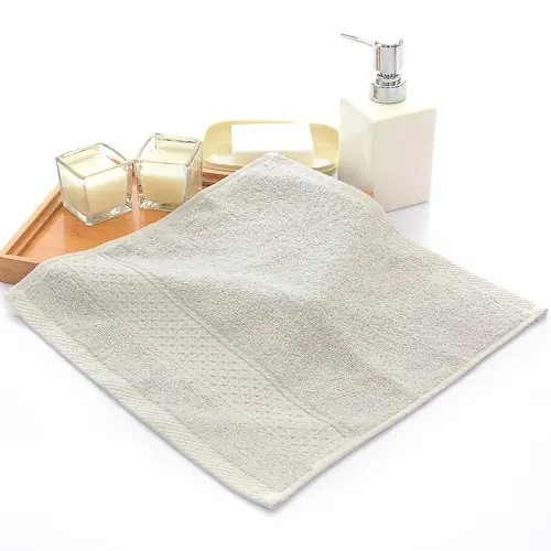 Image de Serviette Visage Enfant 100% Coton Douce et Absorbante