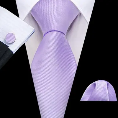Image de Ensemble Cravate Homme Violet Lavande Soie - Élégance Florale