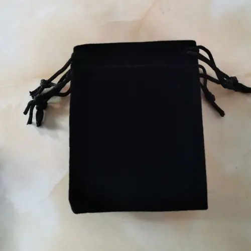Image de Sacs à Bijoux en Velours Noir - Lot de 25 à 1000