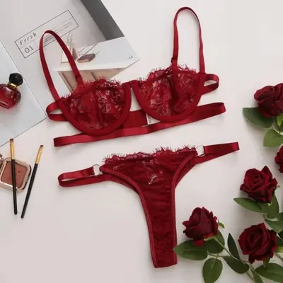 Image de Lingerie Dentelle Transparente - Ensemble Érotique Féminin