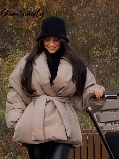 Imagen de Abrigo informal de algodón liso para mujer, chaqueta elegante con cuello levantado y cremalleras y bolsillo de manga larga para mujer, ropa de calle de invierno 2025