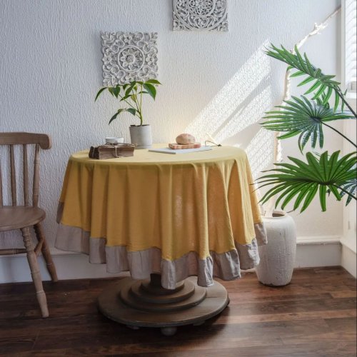 Image de Nappe Ronde en Lin & Coton Volants - Décoration de Table Romantique
