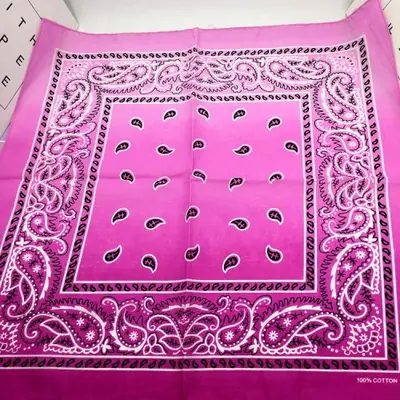 Image de Bandana Hip Hop Style - Noir & Rouge Paisley