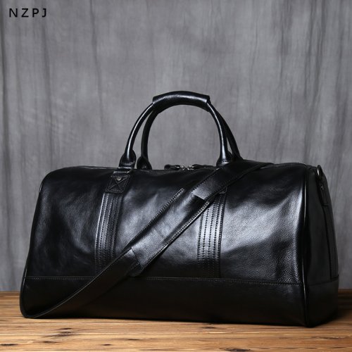 Image of Premium Genuine Leather Men's Travel Bag – Natural Cowhide Crossbody Handbag with Large Capacity for 16-Inch Laptop, Casual & Stylish Everyday Carry