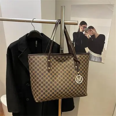 Image de Sac Fourre-Tout Tendance en Cuir PU - Grand Format pour Femmes