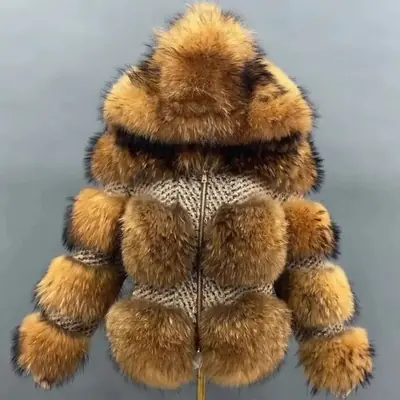 Image de Manteau en Fourrure Véritable de Ratoune - Hiver 2024