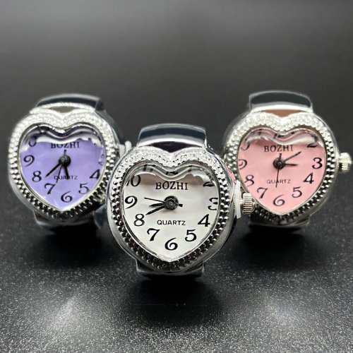 Image de Montre Connectée Couple - Design Élégant & Numérique