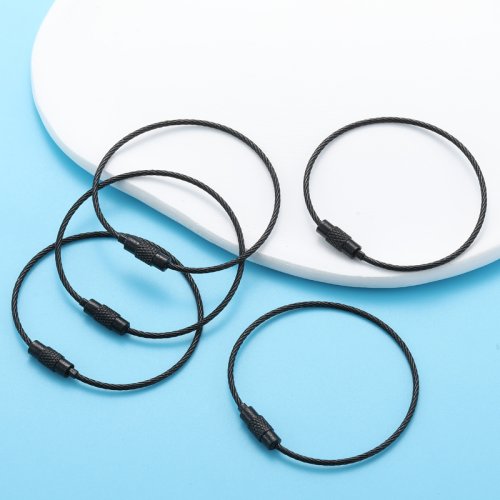 Zdjęcie Kolorowe breloczki z metalu – idealne do DIY