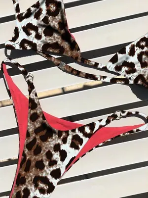 Image de Maillot de Bain Léopard Push-Up Taille Haute