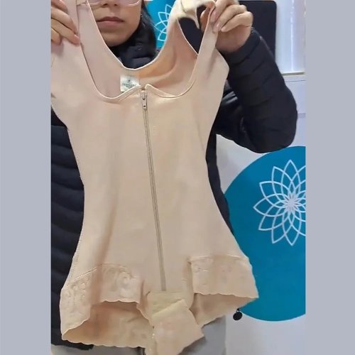 Immagine di Cintura Faja Correttiva Donna con Doppio Controllo – Modello Colombian Style con Cerniera e Fibbia Regolabile per Definizione del Corpo