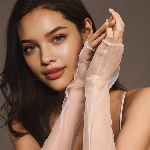 Imagen de Guantes de Novia con Borde de Cuentas y Mangas Extraíbles de Tul Suave - Accesorio Elegante para Vestido de Boda