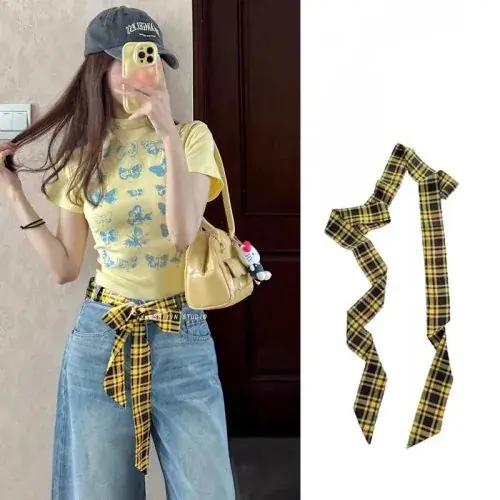 Image de Ceinture Fine à Carreaux - Accessoire de Mode Tendance