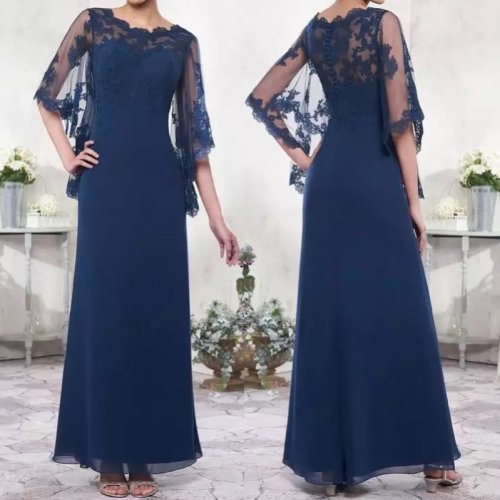 Afbeelding van Marineblauwe Moeder van de Bruid Jurk met O-Hals, Chiffon A-Lijn, Cape met Halve Mouwen en Kanten Appliqué – Elegante Formele Avondjurk voor Bruiloften