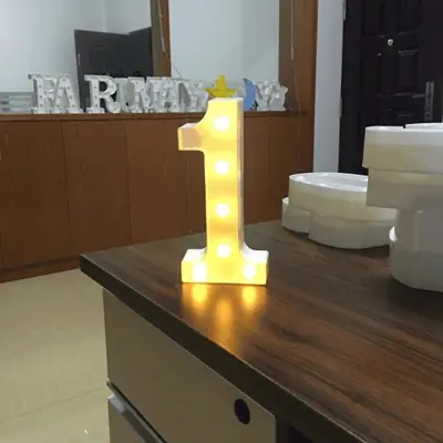 Image de Lampe LED Lettres & Chiffres Lumineux - Déco Fêtes