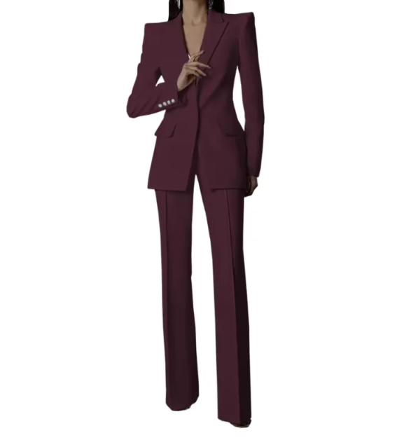 Image de Costume élégant 2 pièces pour femme - Style moderne & sophistiqué