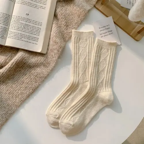 Image de Chaussettes Cachemire Femme - Chauffantes & Élégantes