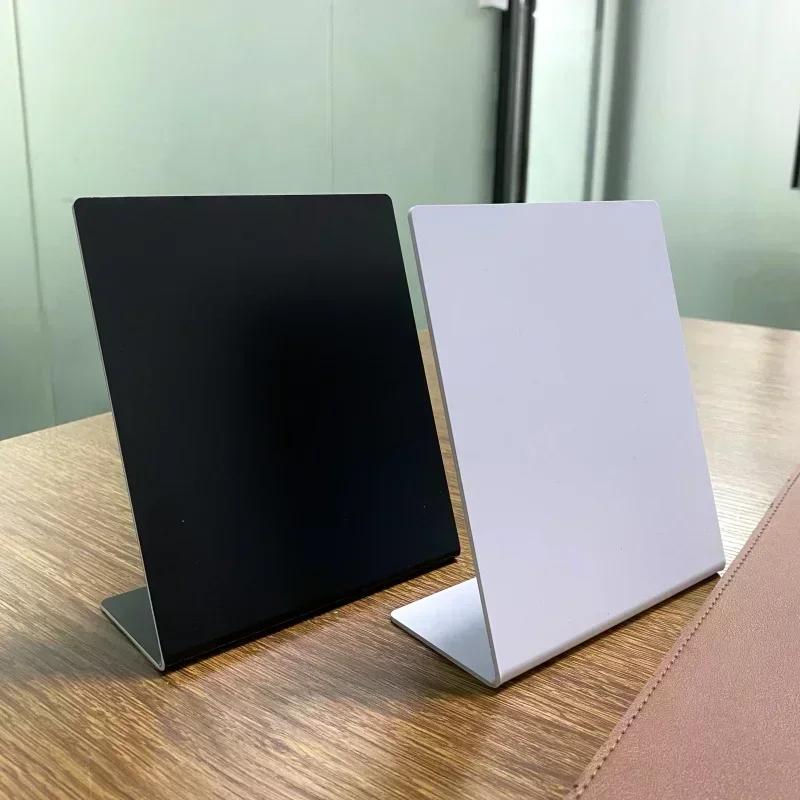Bild von NFC-Tag Weiß/Schwarz – Leeres Muster mit 504 Bytes Speicher, 13,56 MHz, NFC215-Chip für kontaktlose Anwendungen in Sozialen Medien, Google Reviews und Standdisplays