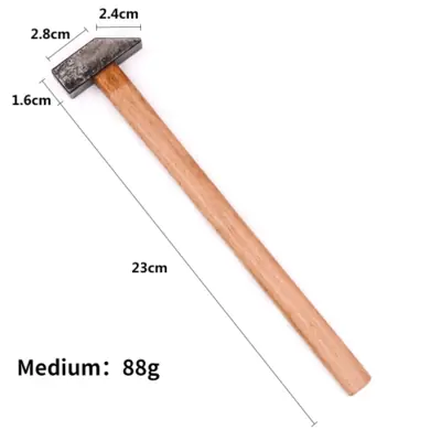 Image de Marteau de Bijouterie en Bois - Outil Professionnel pour Or et Argent